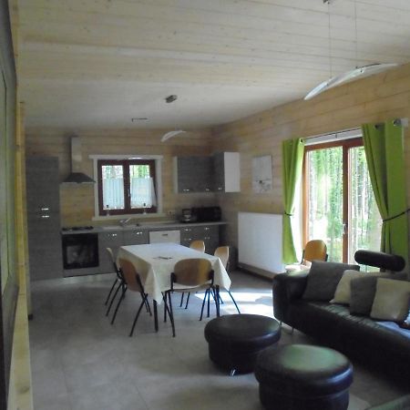 Gite Le Sous-Bois Cerfontaine Ngoại thất bức ảnh